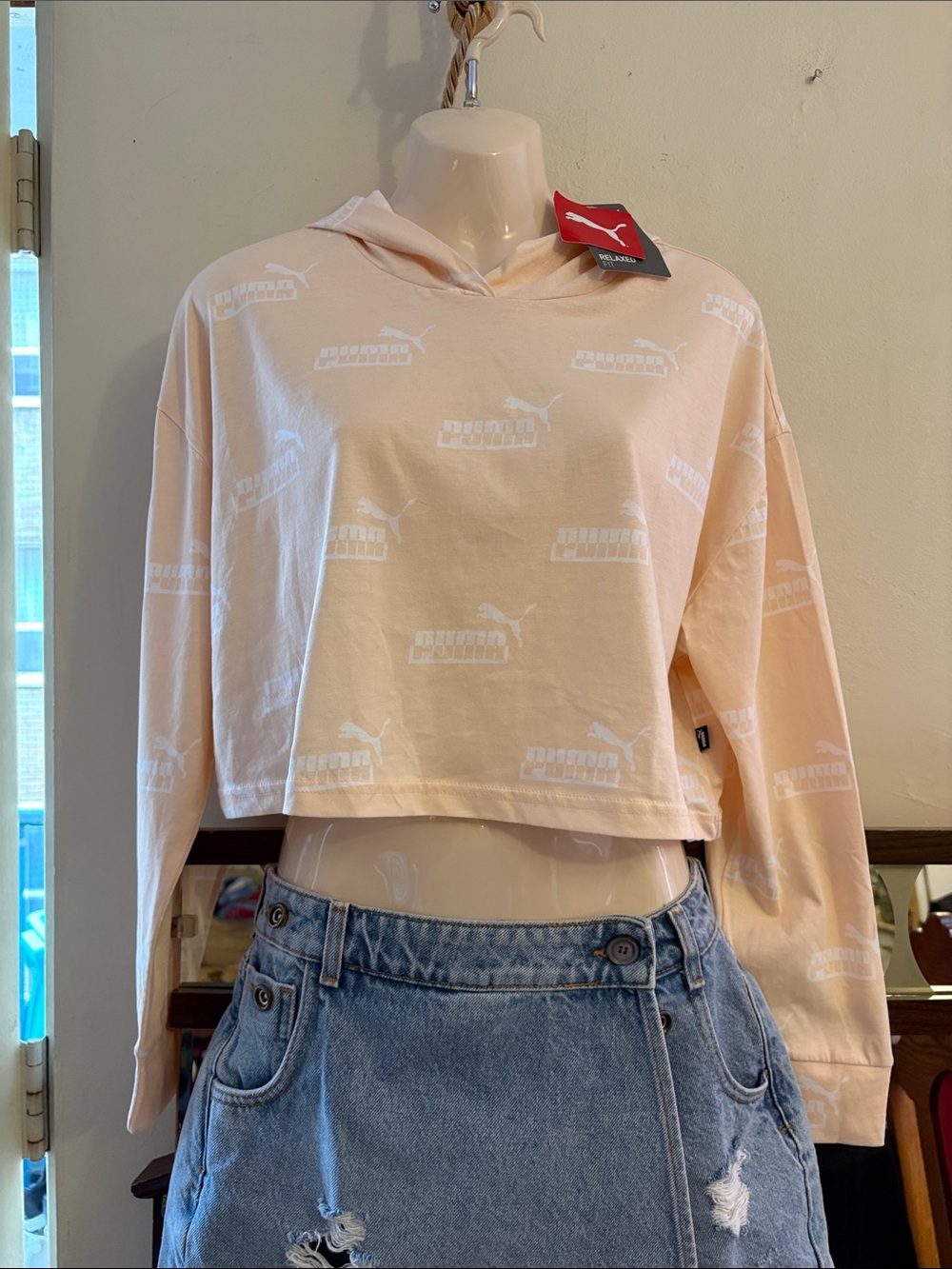 Puma Cropped Hoodie in Pale Pink with White Logos. Cotton